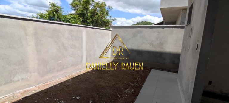 Imagem Casa com 3 Quartos à Venda, 150 m² em Barra Velha Imagem Casa com 3 Quartos à Venda, 150 m² em Barra Velha