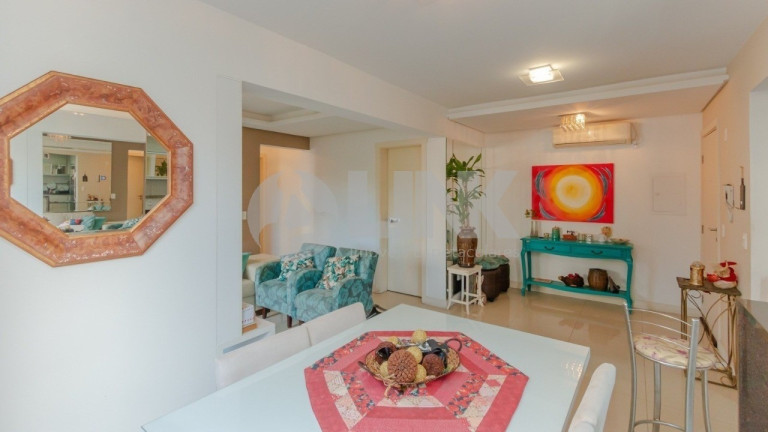 Imagem Apartamento com 3 Quartos à Venda, 74 m² em Passo Da Areia - Porto Alegre