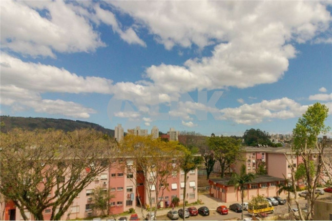 Imagem Apartamento com 2 Quartos à Venda, 48 m² em Jardim Itu - Porto Alegre