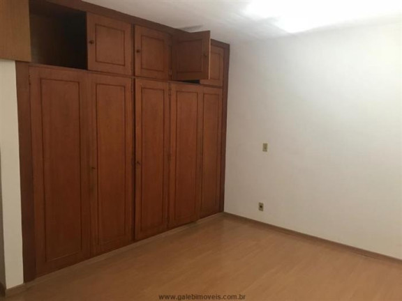 Imagem Casa com 4 Quartos à Venda, 300 m² em Alvinópolis - Atibaia Imagem Casa com 4 Quartos à Venda, 300 m² em Alvinópolis - Atibaia