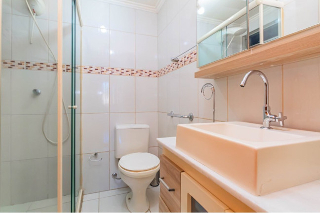 Imagem Apartamento com 2 Quartos à Venda, 67 m² em Teresópolis - Porto Alegre Imagem Apartamento com 2 Quartos à Venda, 67 m² em Teresópolis - Porto Alegre
