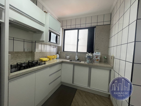 Imagem Apartamento com 3 Quartos para Alugar, 100 m² em Centro - Balneário Camboriú Imagem Apartamento com 3 Quartos para Alugar, 100 m² em Centro - Balneário Camboriú