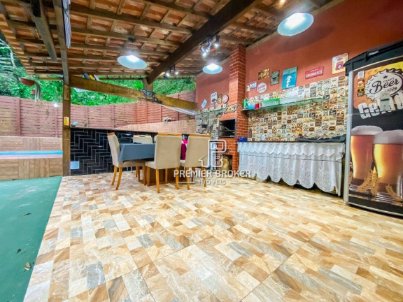 Imagem Casa com 5 Quartos à Venda, 240 m² em Araras - Teresópolis Imagem Casa com 5 Quartos à Venda, 240 m² em Araras - Teresópolis