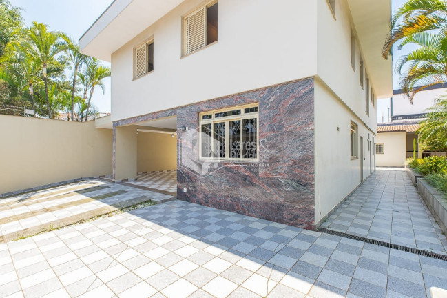 Casa com 4 Quartos à Venda, 332 m² em Indianópolis - São Paulo