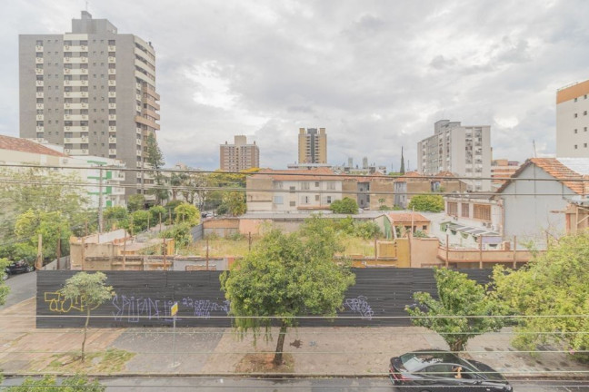 Imagem Imóvel com 2 Quartos à Venda, em Menino Deus - Porto Alegre Imagem Imóvel com 2 Quartos à Venda, em Menino Deus - Porto Alegre