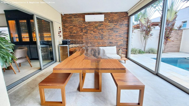 Imagem Casa de Condomínio com 5 Quartos à Venda, 407 m² em Alphaville - Santana De Parnaíba Imagem Casa de Condomínio com 5 Quartos à Venda, 407 m² em Alphaville - Santana De Parnaíba