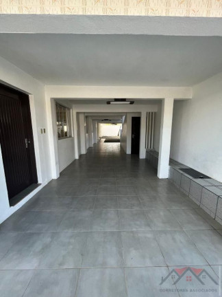 Imagem Sobrado com 6 Quartos à Venda, 443 m² em Nova Brasília - Joinville