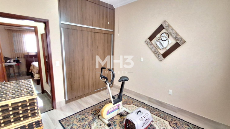 Imagem Casa com 4 Quartos à Venda, 215 m² em Vila Menuzzo - Sumaré