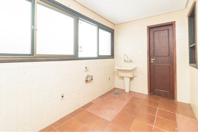 Imagem Imóvel com 3 Quartos à Venda, 157 m² em Vila Assunção - Porto Alegre Imagem Imóvel com 3 Quartos à Venda, 157 m² em Vila Assunção - Porto Alegre
