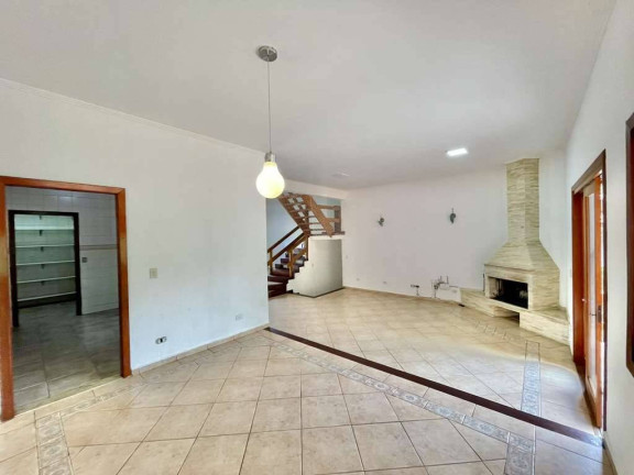 Imagem Casa de Condomínio com 5 Quartos à Venda,  em São Fernando Residência - Barueri