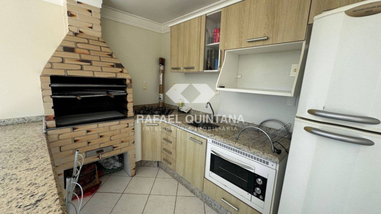 Imagem Casa com 4 Quartos à Venda, 247 m² em Barreiros - São José