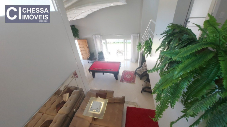 Imagem Sobrado com 3 Quartos à Venda, 527 m² em Cabeçudas - Itajaí
