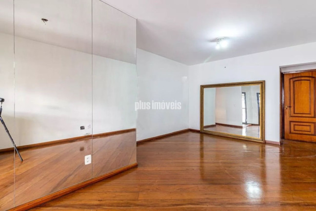 Imagem Apartamento com 3 Quartos à Venda, 100 m² em Moema - São Paulo Imagem Apartamento com 3 Quartos à Venda, 100 m² em Moema - São Paulo