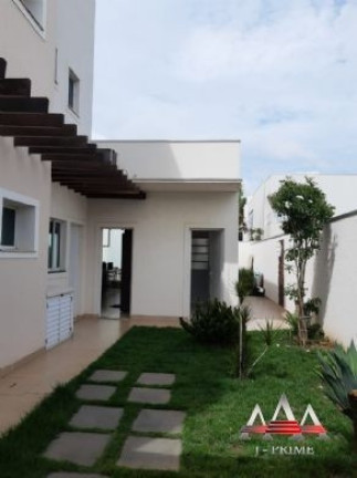 Imagem Casa com 4 Quartos à Venda, 440 m² em Jardim Itália - Cuiabá