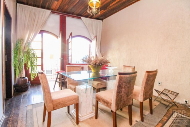 Imagem Casa com 5 Quartos à Venda, 220 m² em Centro Histórico - Porto Alegre