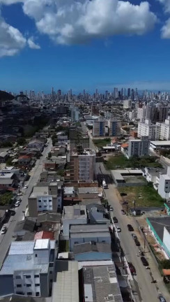 Imagem Apartamento com 2 Quartos à Venda, 62 m² em Tabuleiro - Camboriú