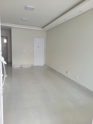 Imagem Casa com 3 Quartos à Venda, 202 m² em Santa Cruz 2 - Cuiabá Imagem Casa com 3 Quartos à Venda, 202 m² em Santa Cruz 2 - Cuiabá