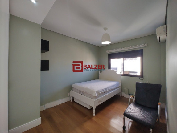 Imagem Apartamento com 4 Quartos à Venda, 178 m² em Centro - Florianópolis Imagem Apartamento com 4 Quartos à Venda, 178 m² em Centro - Florianópolis