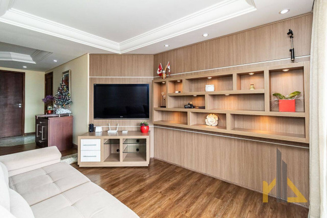 Imagem Casa com 3 Quartos à Venda, 127 m² em Bigorrilho - Curitiba Imagem Casa com 3 Quartos à Venda, 127 m² em Bigorrilho - Curitiba