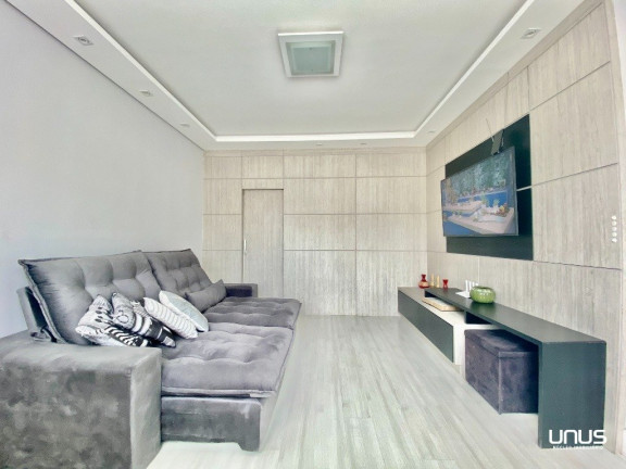 Imagem Casa com 7 Quartos à Venda, 360 m² em Ipiranga - São José