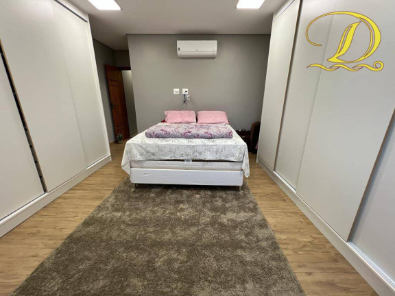 Imagem Sobrado com 4 Quartos à Venda, 220 m² em Canto Do Forte - Praia Grande Imagem Sobrado com 4 Quartos à Venda, 220 m² em Canto Do Forte - Praia Grande