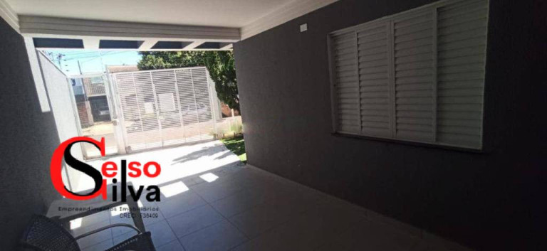 Imagem Casa com 4 Quartos à Venda, 180 m² em Jardim Itália - Maringá