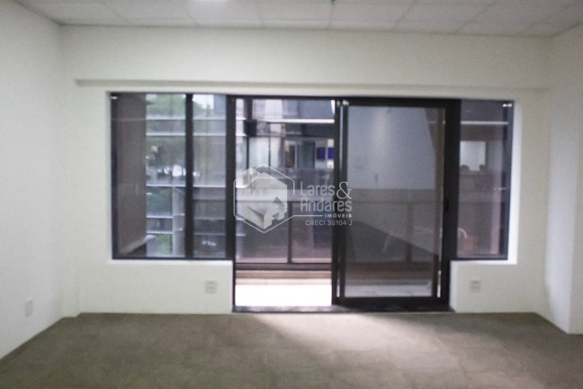Sala Comercial à Venda, 50 m² em Vila Mariana - São Paulo