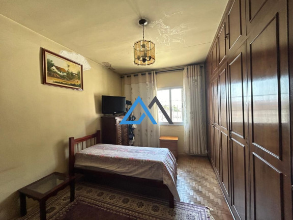 Imagem Casa com 4 Quartos à Venda, 220 m² em Região Central - Caieiras