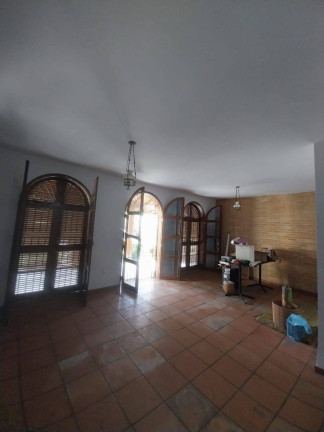 Imagem Casa com 6 Quartos à Venda, 360 m² em Centro - Ubatuba Imagem Casa com 6 Quartos à Venda, 360 m² em Centro - Ubatuba