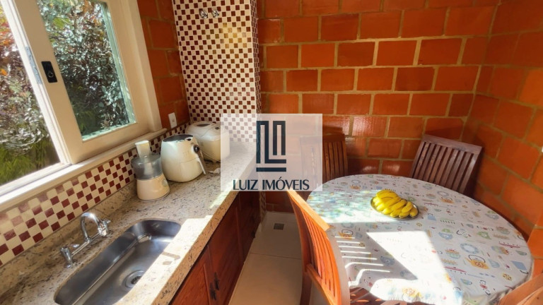 Imagem Casa com 3 Quartos à Venda, 2.290 m² em Parque Salutaris - Paraíba Do Sul Imagem Casa com 3 Quartos à Venda, 2.290 m² em Parque Salutaris - Paraíba Do Sul