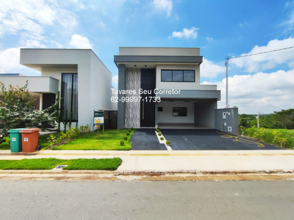 Casa com 3 Quartos à Venda, 226 m² em Jardins Capri - Senador Canedo