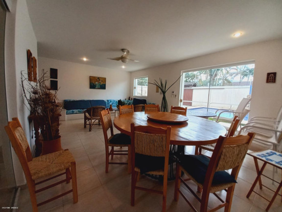 Imagem Casa com 5 Quartos à Venda, 462 m² em Jardim Virgínia - Guarujá Imagem Casa com 5 Quartos à Venda, 462 m² em Jardim Virgínia - Guarujá
