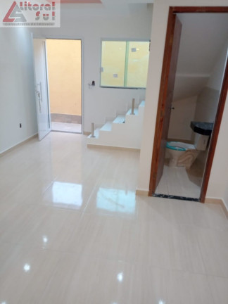 Imagem Casa com 2 Quartos à Venda, 68 m² em Maracanã - Praia Grande Imagem Casa com 2 Quartos à Venda, 68 m² em Maracanã - Praia Grande