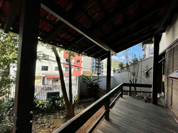 Imagem Casa com 4 Quartos à Venda, 460 m² em Ponta Aguda - Blumenau