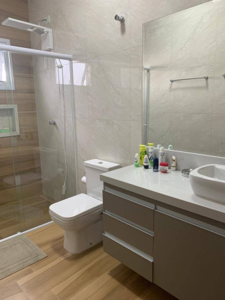 Imagem Casa com 4 Quartos à Venda, 760 m² em Taubaté Imagem Casa com 4 Quartos à Venda, 760 m² em Taubaté