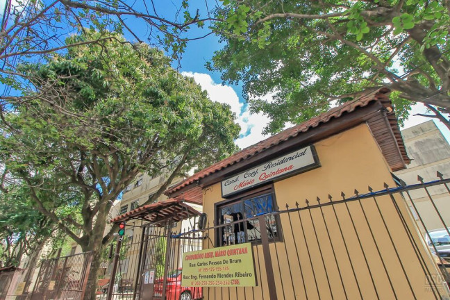 Imagem Apartamento com 3 Quartos à Venda, 63 m² em Santo Antônio - Porto Alegre