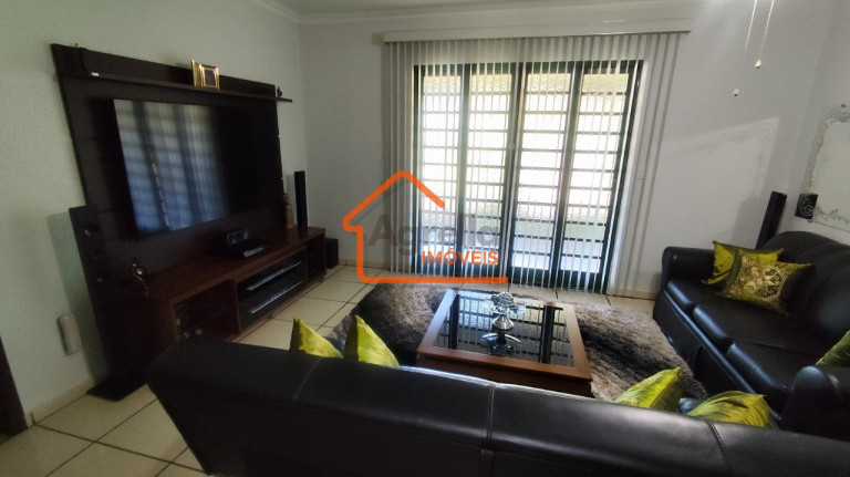 Imagem Imóvel com 3 Quartos à Venda, 283 m² em Chácaras Sol Nascente - Mogi Mirim Imagem Imóvel com 3 Quartos à Venda, 283 m² em Chácaras Sol Nascente - Mogi Mirim