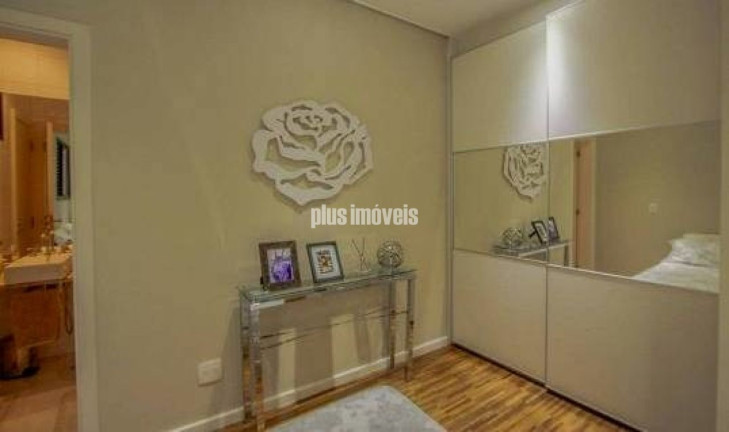 Imagem Casa com 4 Quartos à Venda ou Locação, 454 m² em Cidade Jardim - São Paulo Imagem Casa com 4 Quartos à Venda ou Locação, 454 m² em Cidade Jardim - São Paulo