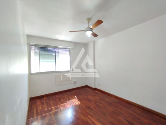 Imagem Apartamento com 4 Quartos à Venda, 180 m² em Tijuca - Rio De Janeiro Imagem Apartamento com 4 Quartos à Venda, 180 m² em Tijuca - Rio De Janeiro