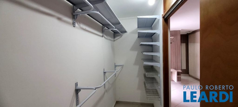 Imagem Sobrado com 6 Quartos à Venda, 308 m² em Vila Tibiriçá - Santo André Imagem Sobrado com 6 Quartos à Venda, 308 m² em Vila Tibiriçá - Santo André