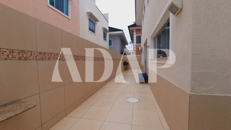 Imagem Casa com 4 Quartos à Venda, 250 m² em Vargem Pequena - Rio De Janeiro