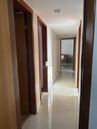 Imagem Imóvel com 3 Quartos à Venda, 180 m² em Praia Da Costa - Vila Velha Imagem Imóvel com 3 Quartos à Venda, 180 m² em Praia Da Costa - Vila Velha