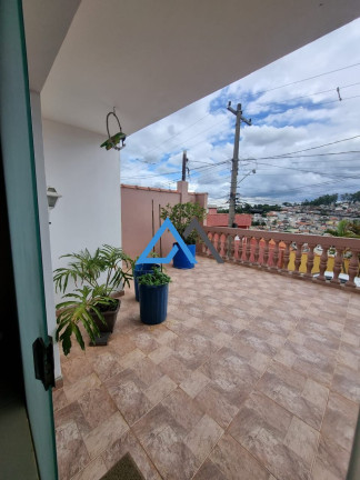 Imagem Sobrado com 3 Quartos à Venda, 201 m² em Serpa - Caieiras