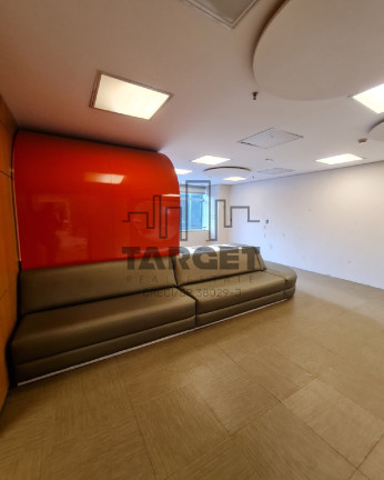 Imóvel à Venda, 10.851 m² em Moema - São Paulo
