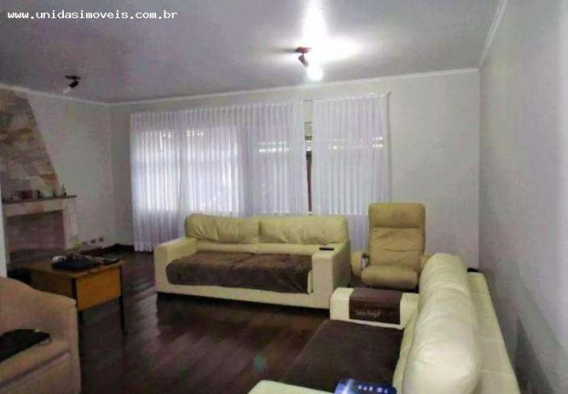 Imagem Casa com 4 Quartos à Venda, 240 m² em Jardim Dos Prados - São Paulo