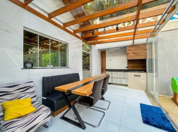 Imagem Casa de Condomínio com 4 Quartos à Venda, 300 m² em Cumbari - Mairiporã Imagem Casa de Condomínio com 4 Quartos à Venda, 300 m² em Cumbari - Mairiporã