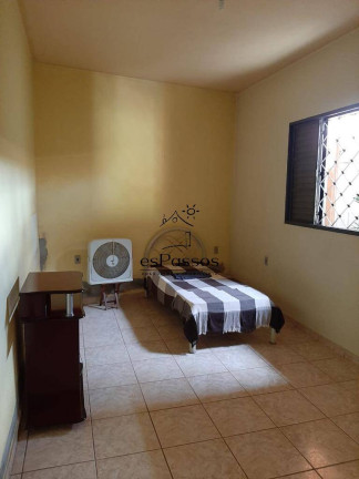 Imagem Casa com 5 Quartos à Venda, 680 m² em Centro - Florestal