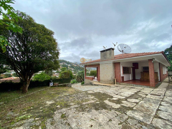 Imagem Casa com 7 Quartos à Venda, 280 m² em Araras - Teresópolis Imagem Casa com 7 Quartos à Venda, 280 m² em Araras - Teresópolis