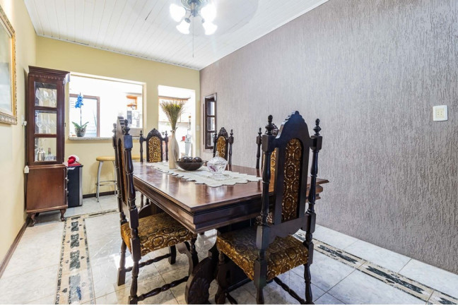 Imagem Casa com 4 Quartos à Venda, 216 m² em Partenon - Porto Alegre