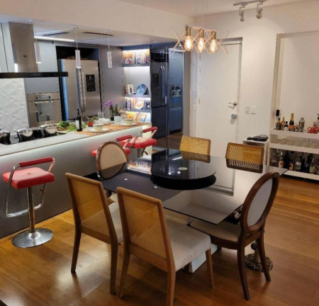 Imagem Imóvel com 2 Quartos à Venda, 151 m² em Leblon - Rio De Janeiro Imagem Imóvel com 2 Quartos à Venda, 151 m² em Leblon - Rio De Janeiro
